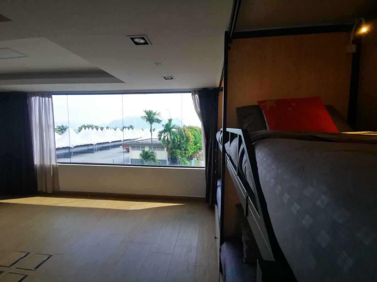 Shell Out Beach Club Suite Kuah Exterior foto